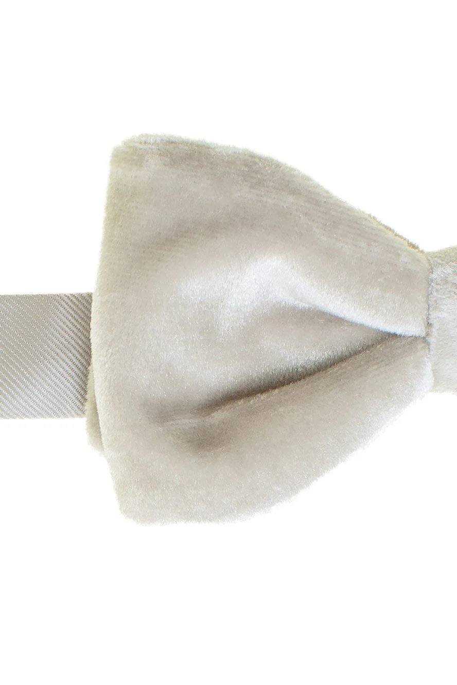 "Luxor" Dove Velvet Bow Tie - Image 2