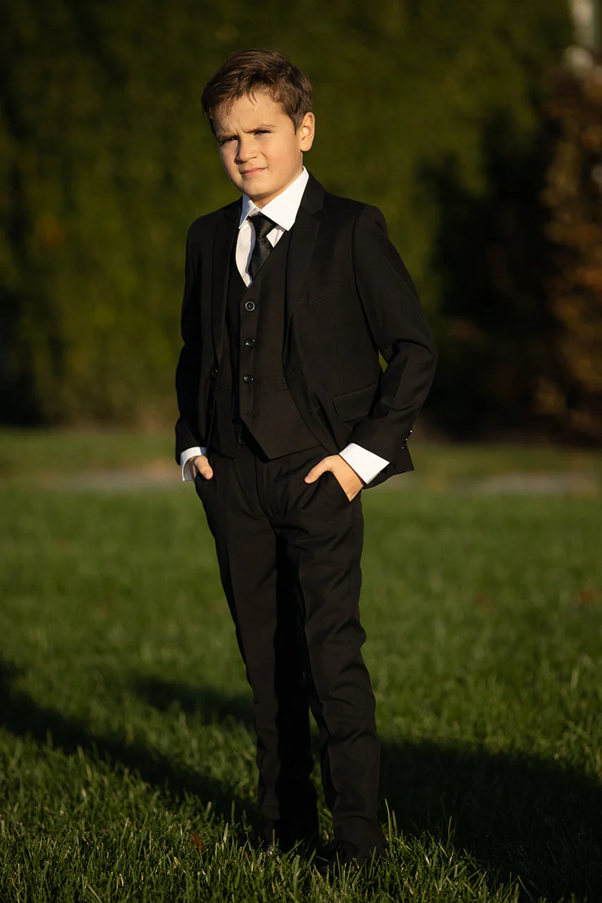 "Liam" Kids Onyx Black Suit (5-Piece Set) - Image 4